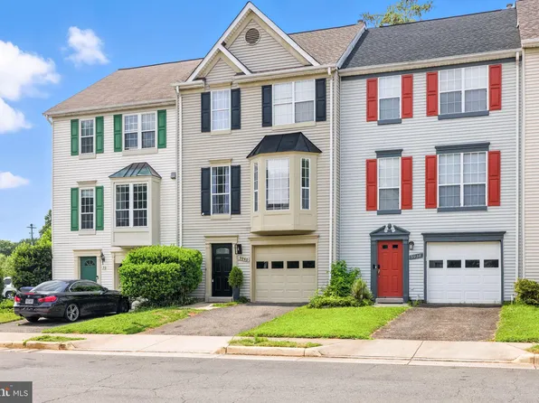 5940 Baron Kent Ln, Centreville, VA 20120