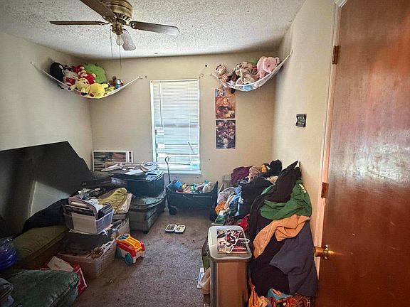 2nd image of 2163 Faircrest Avenue