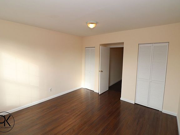 5th image of 632 Manhattan Ave APT 3R