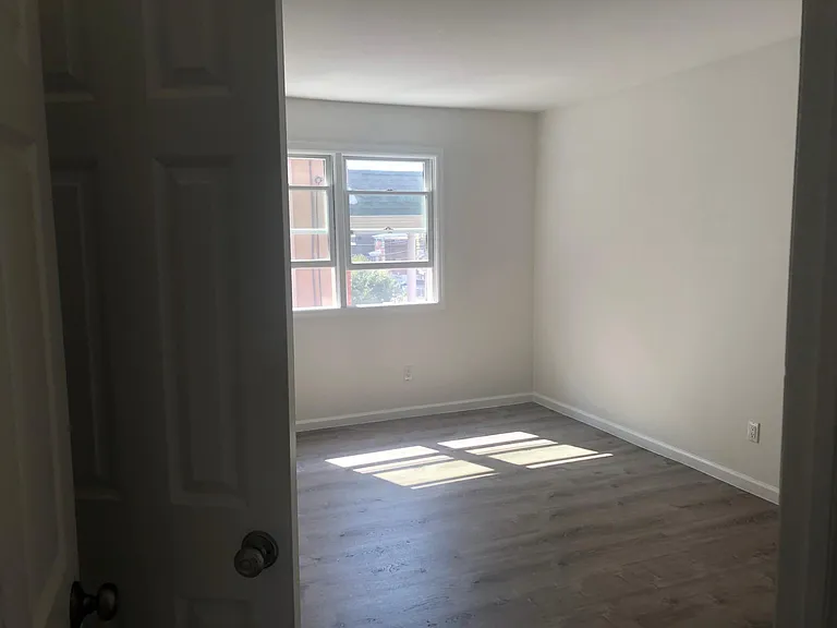 344 Gorge Rd #5A — Photo 9