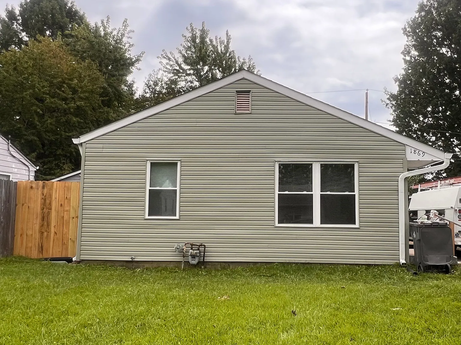 2 bed, 768 sqft, $1,350 — Photo 2