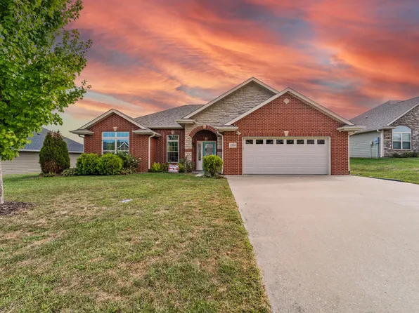 2100 Bates Creek Dr, Columbia, MO 65201