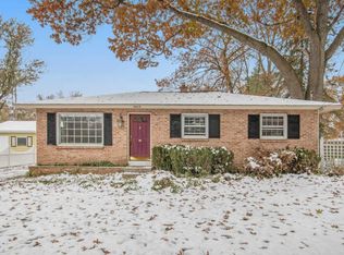 2605 38th St SW, Wyoming, MI 49519