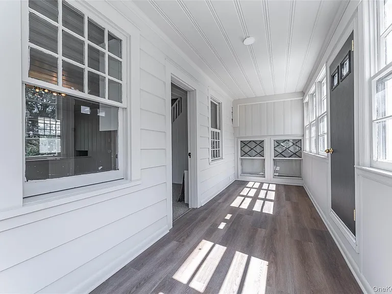 486 Oxford Rd — Photo 19
