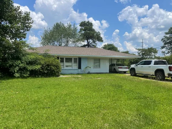 4747 Bowden St, Frisco City, AL 36445