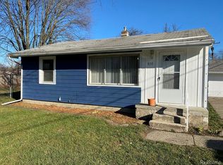 839 Gates Ave, Ypsilanti, MI 48198