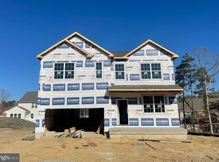 8 Phoebe Dr, Barnegat, NJ 08005