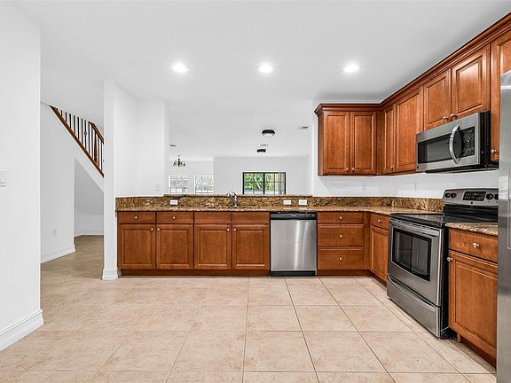 5th image of 2900 Hidden Harbour Court #2900