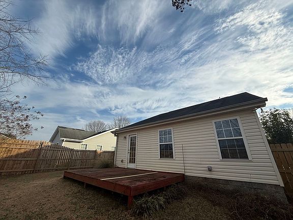 2nd image of 139 Fox Haven Dr