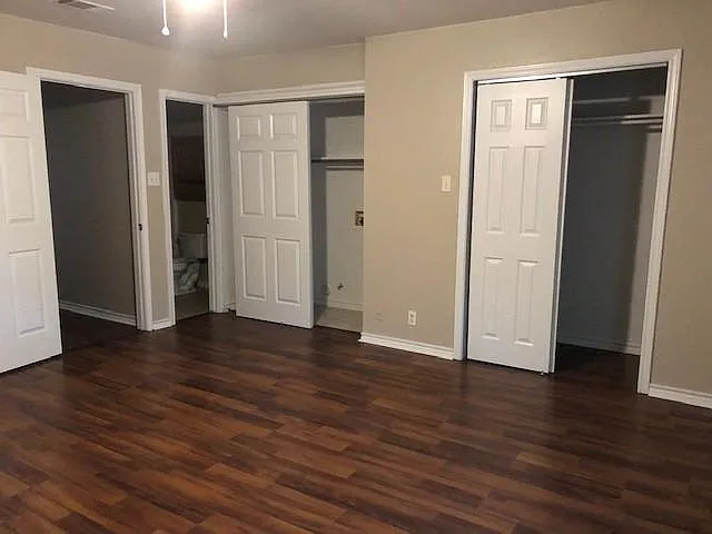 910 W Houston St — Photo 10