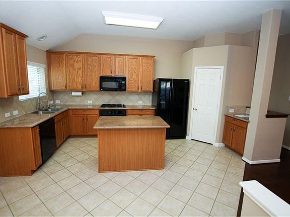 5th image of 21566 Duke Alexander Dr