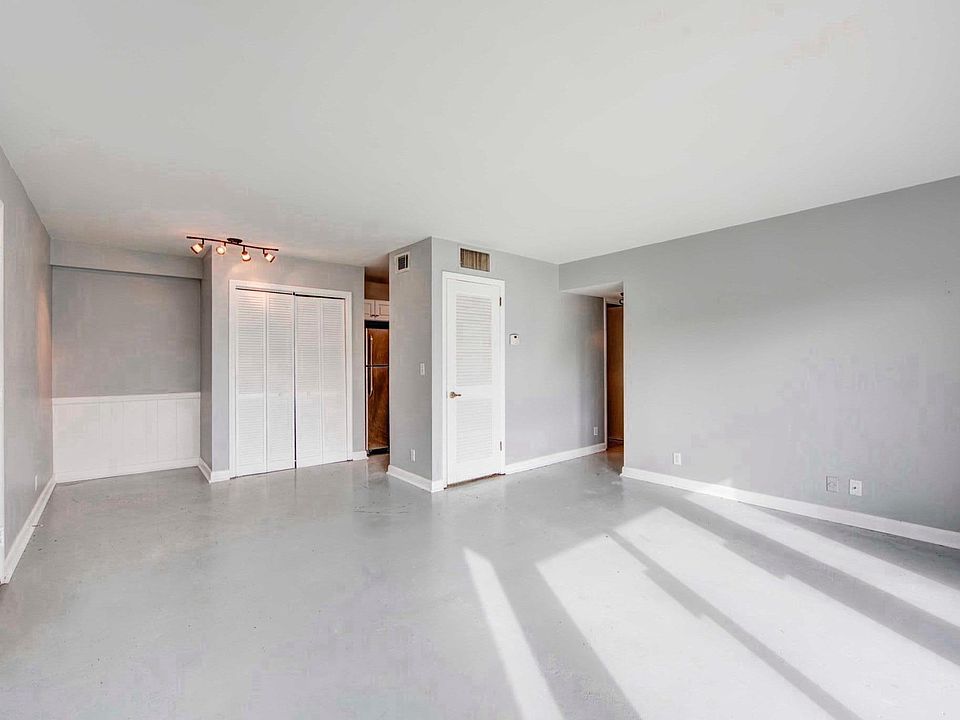 2nd image of 21 Vaughns Gap Rd APT 167