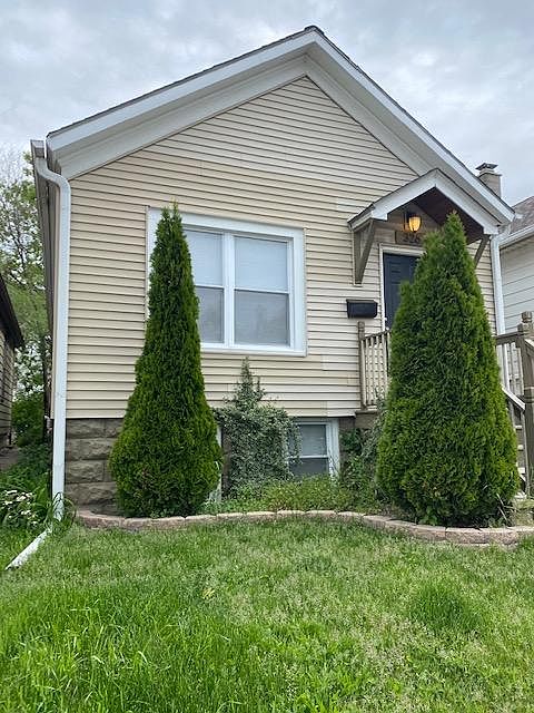 1st image of 326 E Lincoln Ave