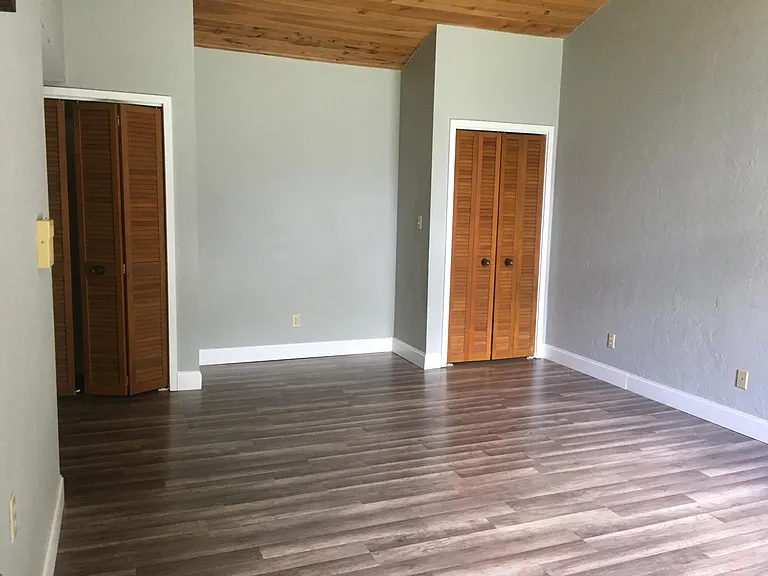 667 Olde Camelot Cir #667 — Photo 25