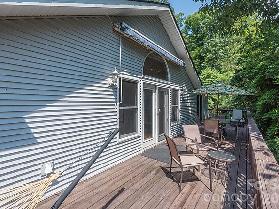 5th image of 275 Allen Mountain Dr