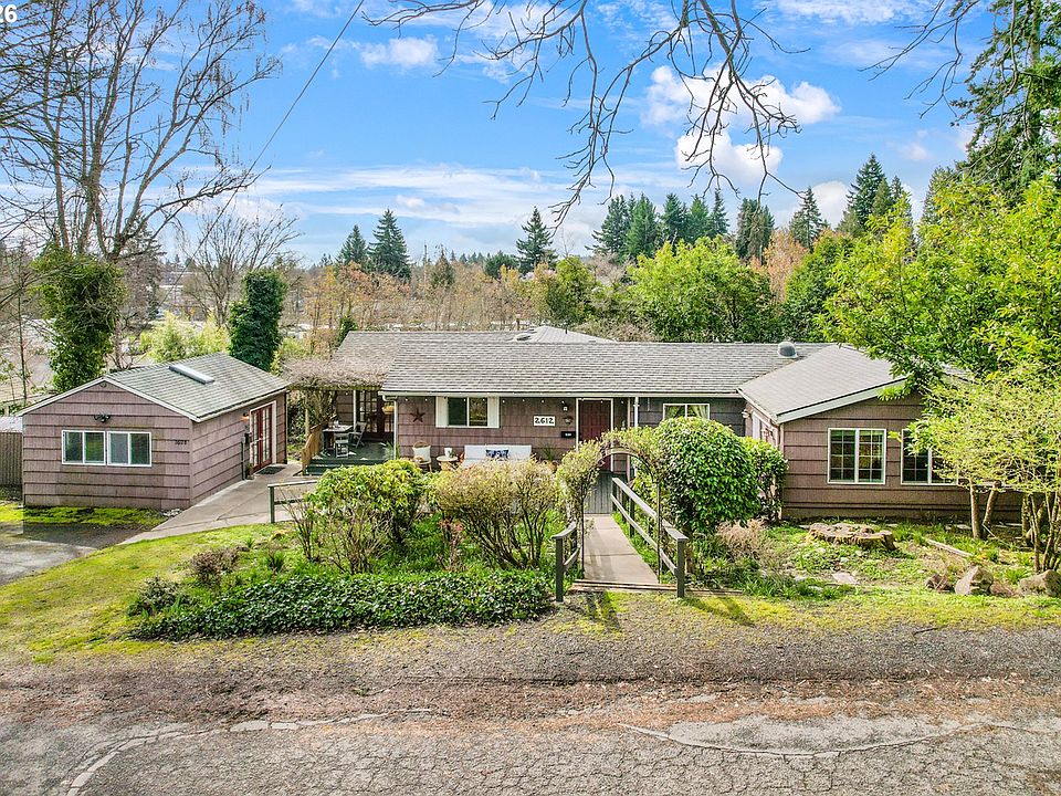 1st image of 2612 SW Moss St