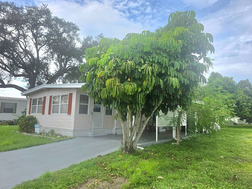 1st image of 496 Hillcrest Ln