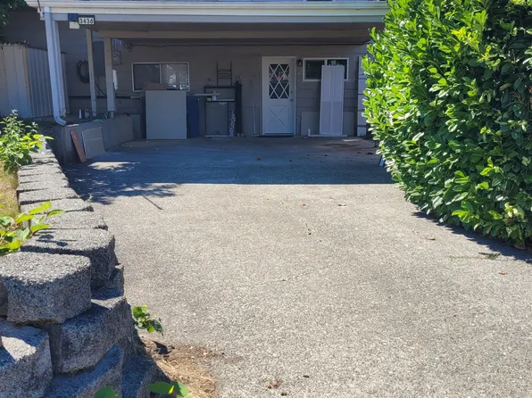 3436 21st Ave W #2, Seattle, WA 98199