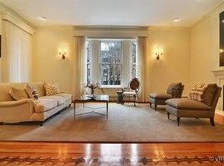 1427 N State Pkwy, Chicago, IL 60610