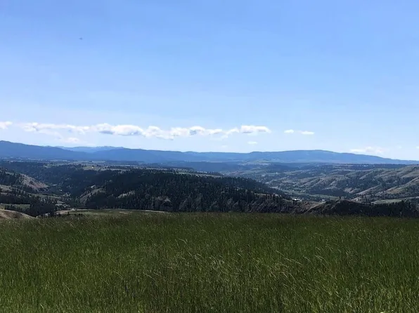 207 Amber Ave, Kamiah, ID 83536