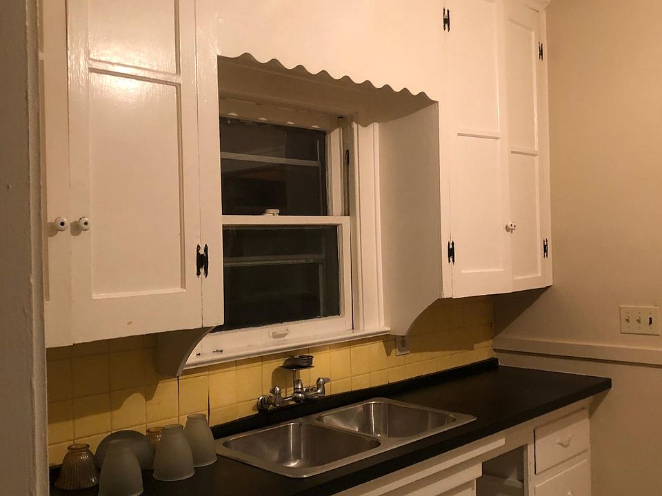 1st image of 2089 Marlowe Ave