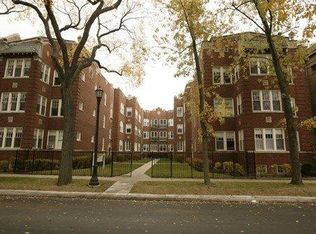 933 Michigan Ave APT 1E, Evanston, IL 60202