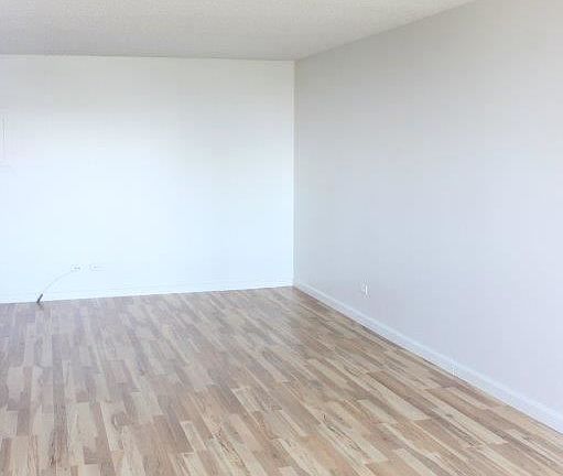 3rd image of 824 Kinau St APT 203