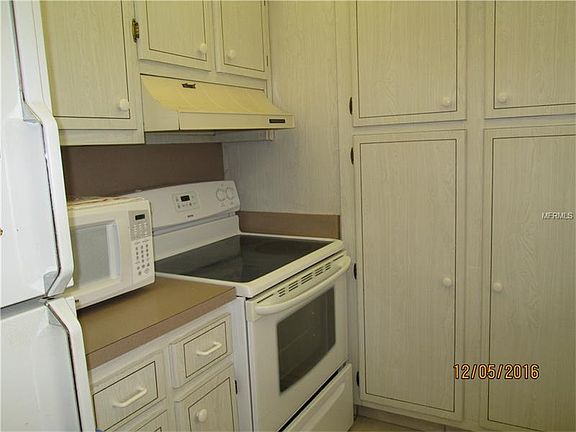 4th image of 11224 82nd Ave APT 102