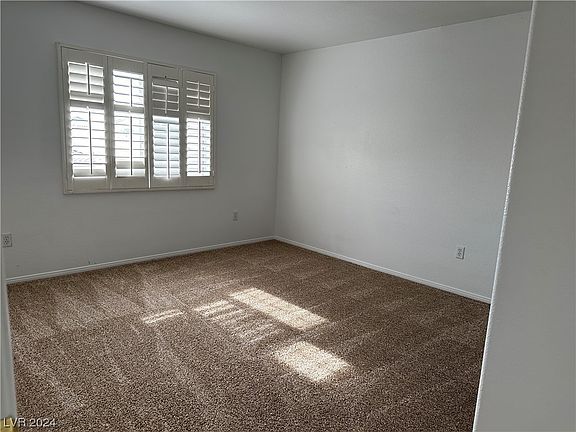 4th image of 274 Rolling Springs Dr