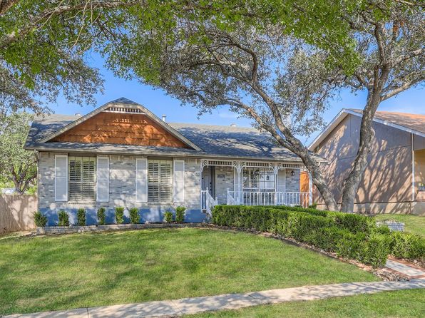 1918 Lotus Blossom St