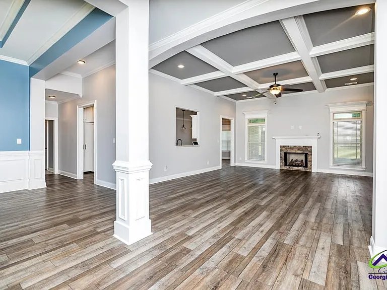 1052 Chattahoochee Dr — Photo 13