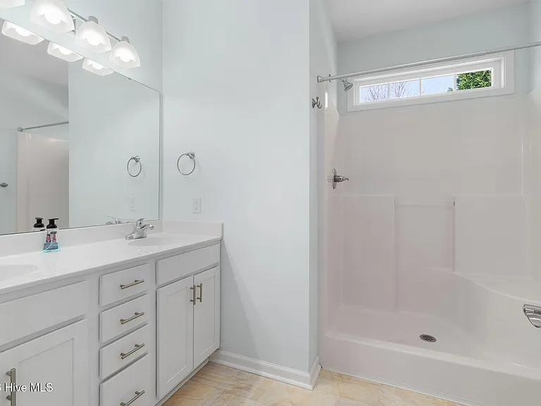 1103 Pirates Landing Dr — Photo 25