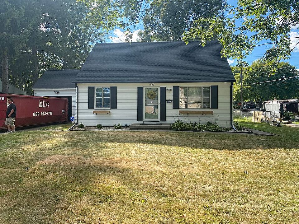 1st image of 1809 McArthur St