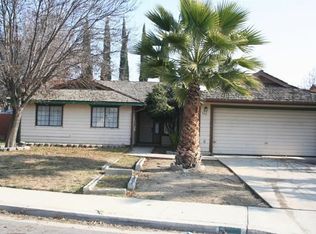 542 Warren Dr, Lemoore, CA 93245