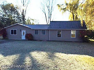 104 W Barton St photo 1