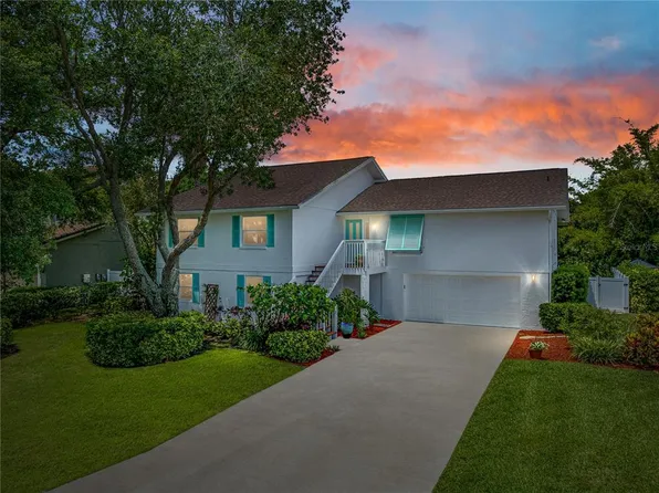 832 2nd Ave S, Tierra Verde, FL 33715