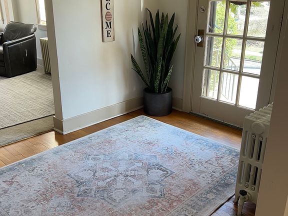 2nd image of 400 Beverly Rd