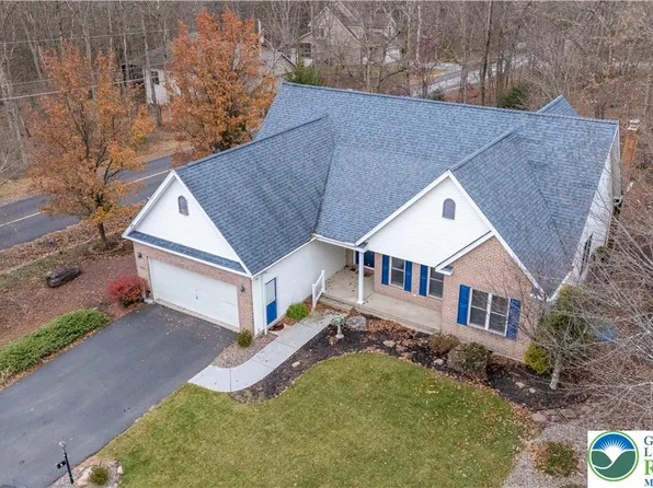 1 Pinewood Cir, Hazleton, PA 18202