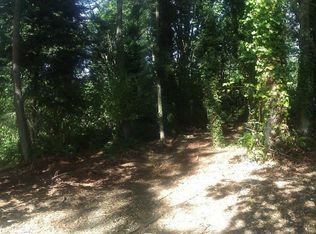 16212 Reitan Rd NE, Bainbridge Island, WA 98110