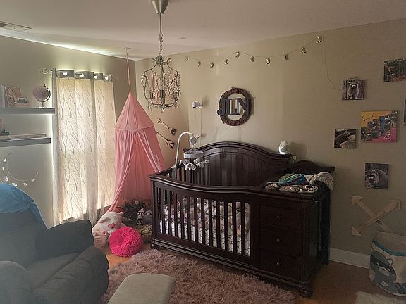 5th image of 775 Georgie St