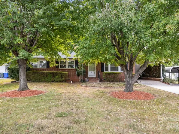 873 Kentwood Dr, Rock Hill, SC 29730