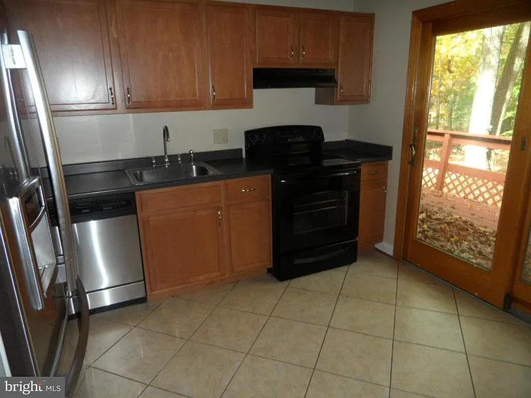 9485 Good Lion Rd — Photo 28