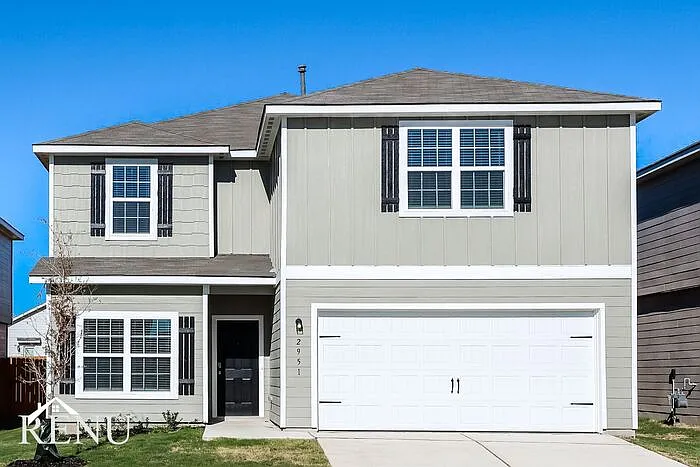 5 bed, 2.5 bath, 2543 sqft, $2,190 — Photo 1