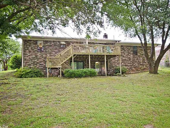 3rd image of 207 San Mateo Dr