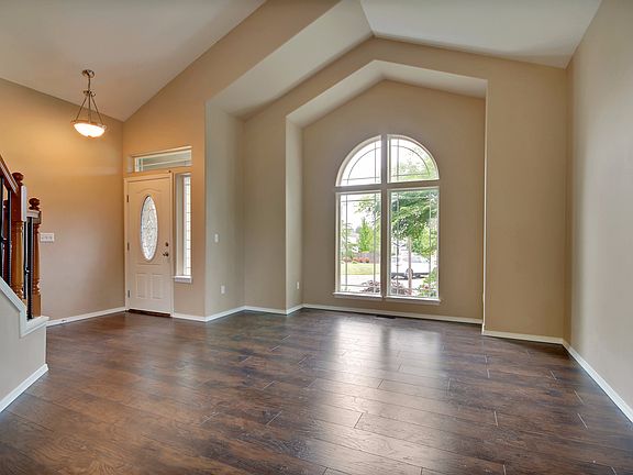 5th image of 8605 186th St E
