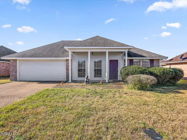 1035 Bullrun Dr, Jackson, MS 39272