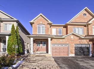 73 Four Seasons Cres, East Gwillimbury, ON L9N 0C4