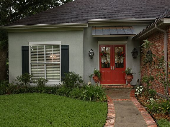 3rd image of 101 Claremont Cir