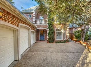 4105 Walnut Meadow Ln, Dallas, TX 75229