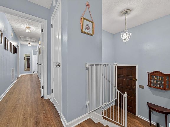 5th image of 5008 Indian Valley Rd